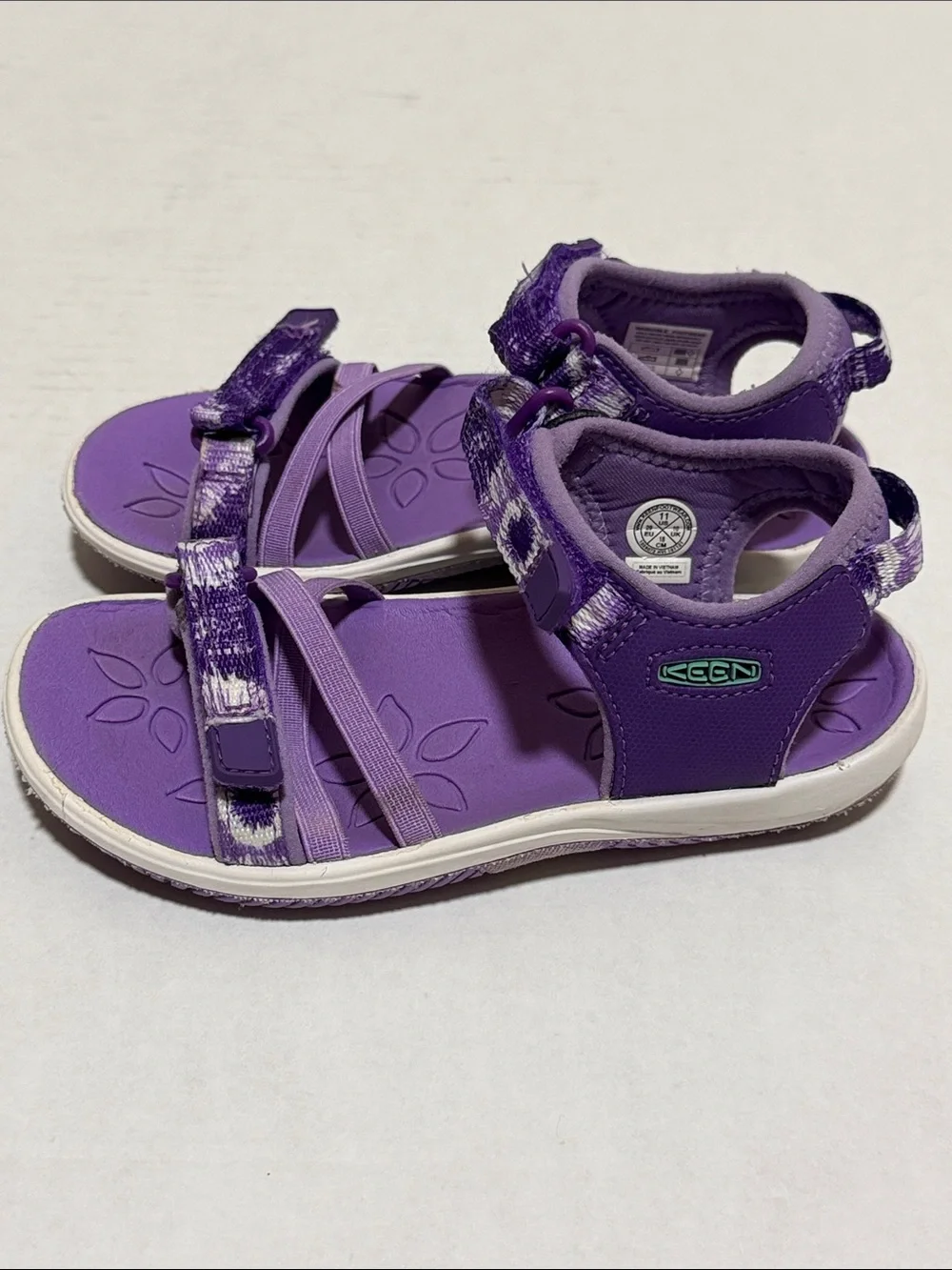 KEEN Verano Open Toe Sandals Purple - Size 11
